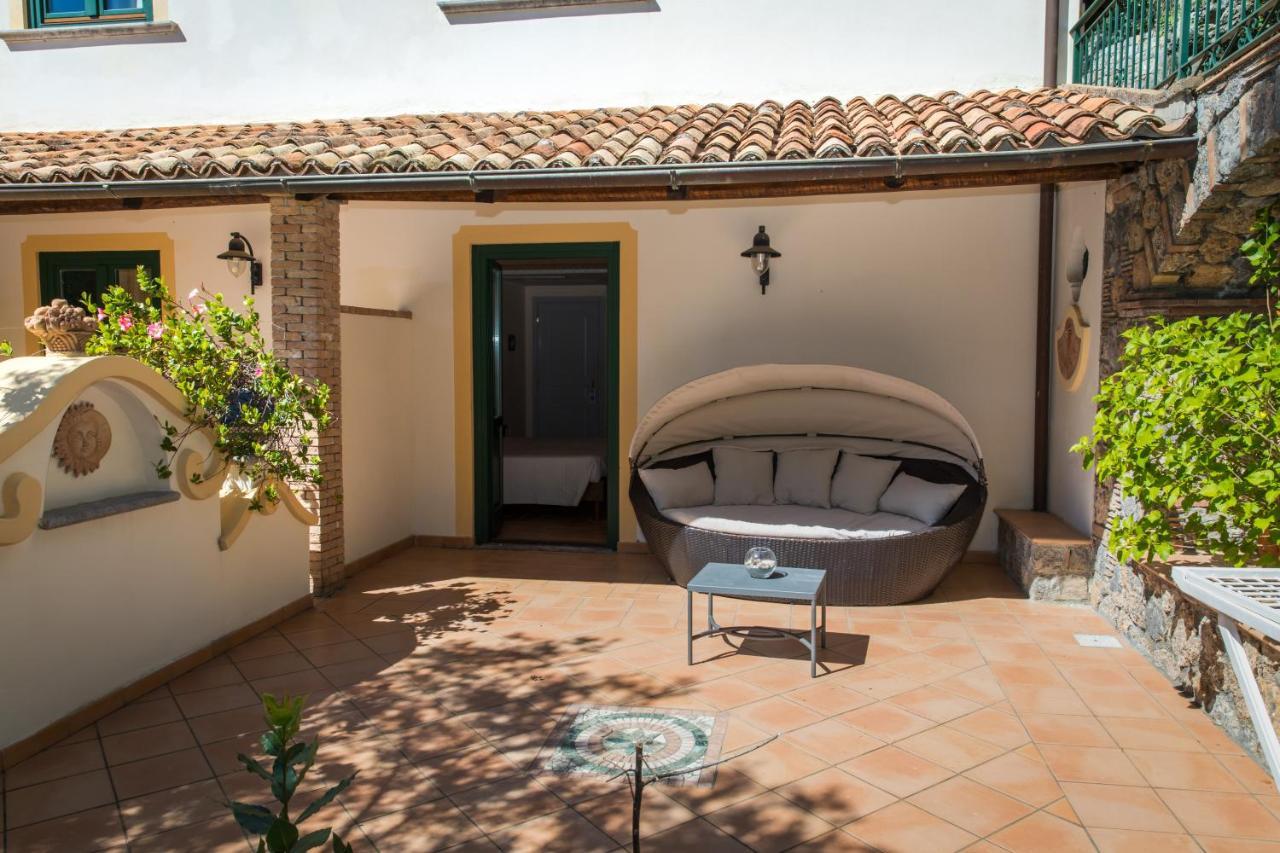 Hotel Villa Delle Meraviglie มาราเตอา ภายนอก รูปภาพ