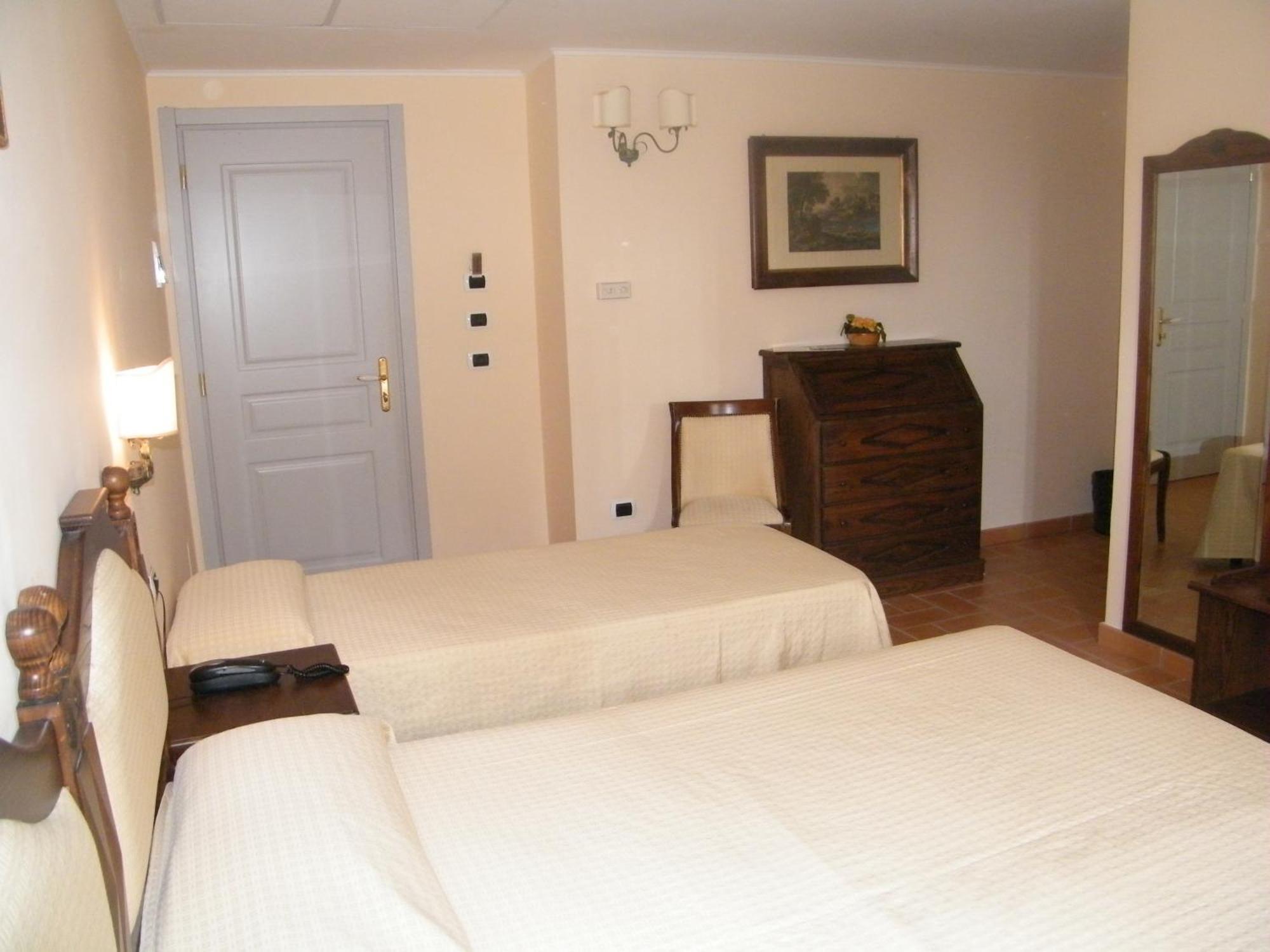 Hotel Villa Delle Meraviglie มาราเตอา ห้อง รูปภาพ